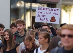 Schuelerprotest In Jena Hunderte Sagen Nein Zur Wehrpflicht 13